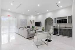 Modern Estate + Heated Pool, HotTub & Game Room!