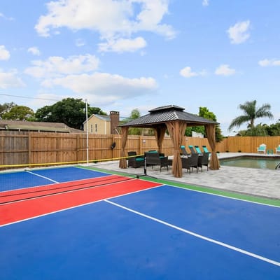 Close To Beach,  Private Pickleball & Pool