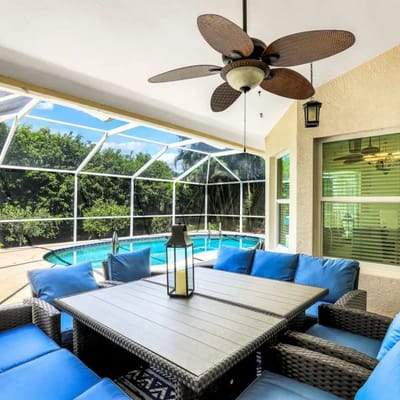 Guard gated 4 bedroom- Pool home - Close to the beach & 5th ave shops & food!