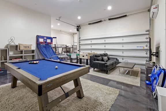 Modern Estate + Heated Pool, HotTub & Game Room!