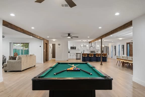 Private Pickleball & Pool Oasis